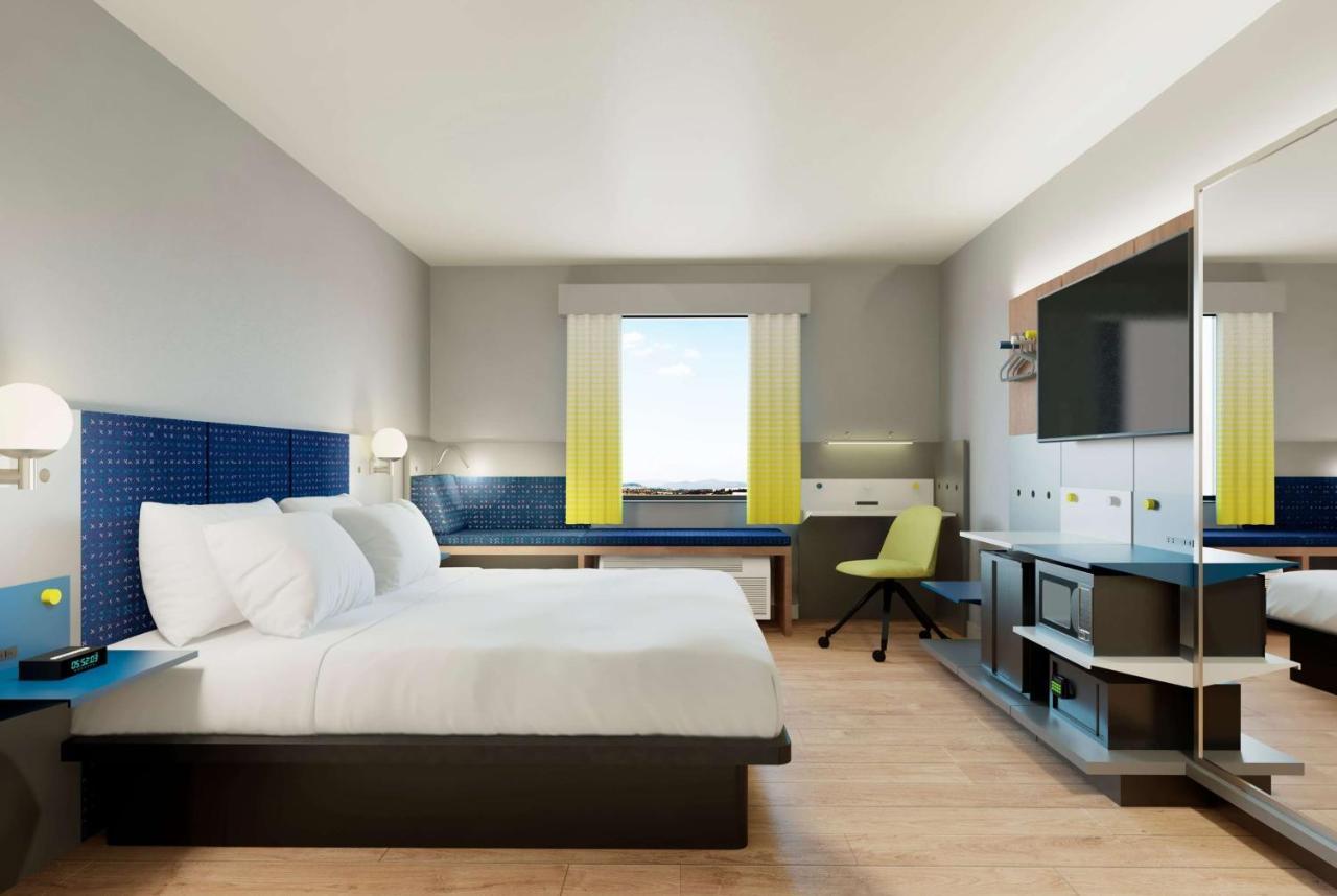 Microtel Inn & Suites By Wyndham Уинчестър Екстериор снимка
